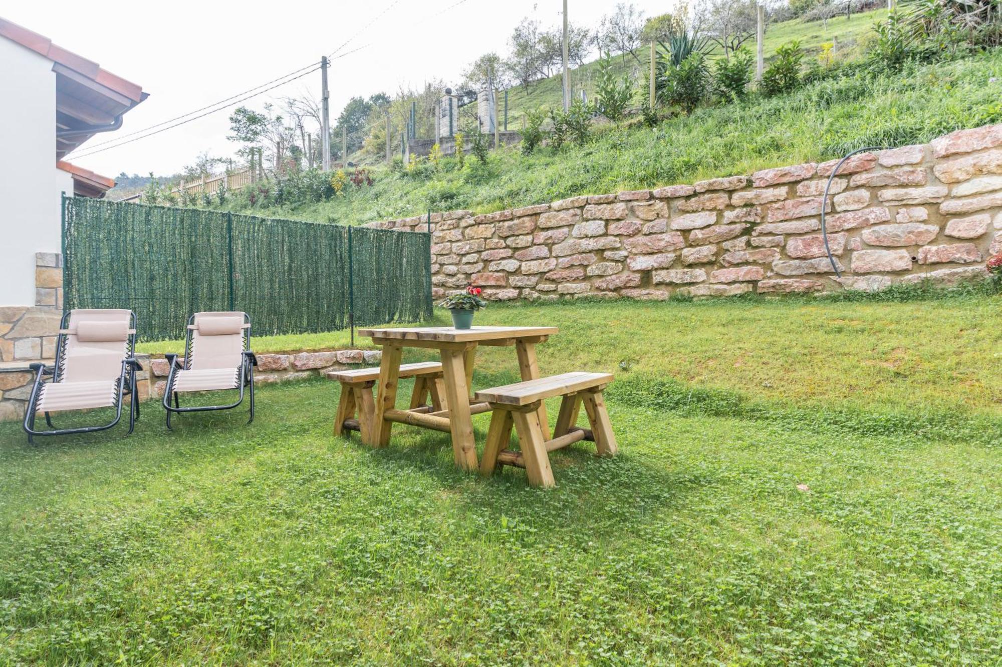 Apartamentos Cuetumerin Cangas de Onis Exterior photo